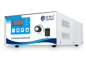 探讨25kHz超声波电源发生器用于低频率超声波清洗机的好处