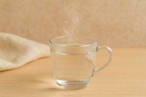 可以将热水放入超声波清洗机吗？